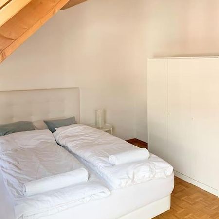 Charming Penthouse With Veranda In The Center Of Brig Exterior foto