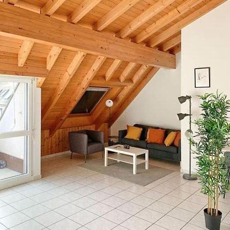 Charming Penthouse With Veranda In The Center Of Brig Exterior foto